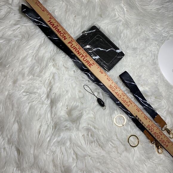 Two pack lanyard for keys: wrist and neck lanyard with ID badge holder unisex - Picture 5 of 6